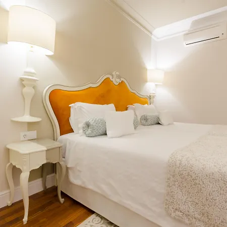 Borges Chiado 3* Lisbon