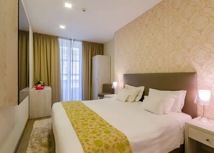 Hotel Borges Chiado 3*