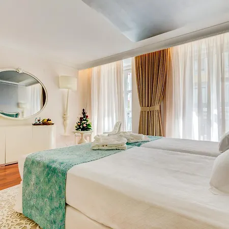 Borges Chiado 3* Lisboa