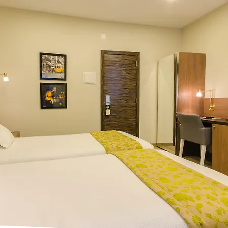 Borges Chiado Hotell 3*