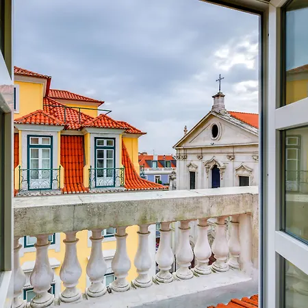 Borges Chiado מלון 3*
