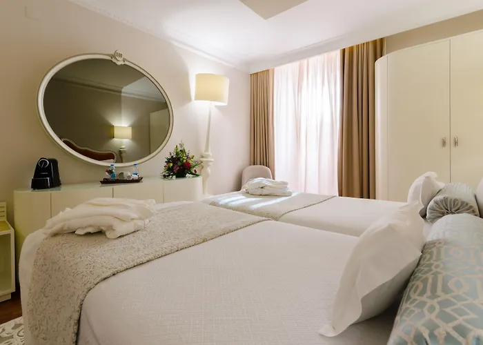 博格齐亚德酒店 3*