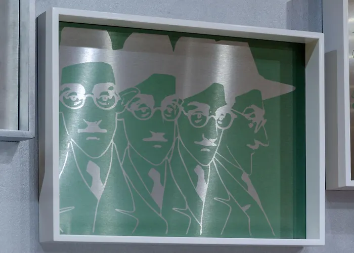 博格齐亚德酒店 3*